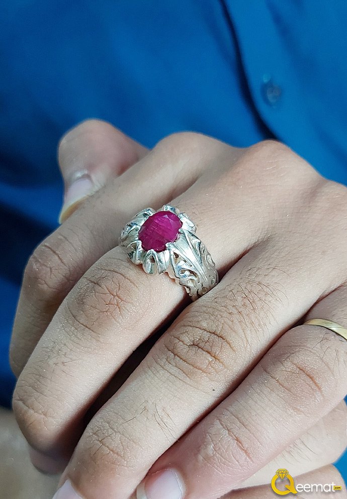 Beautiful Silver Ring With Yaqoot Stone Online Beautiful Silver Ring With Yaqoot Stone Online