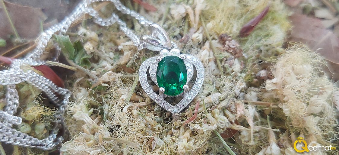 Green And White Zircon Pendant With Chain For Ladies And Men's