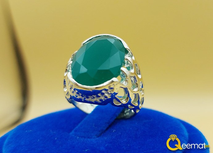 Natural Emerald Stone Made Pure Silver Natural Emerald Stone Made Pure Silver