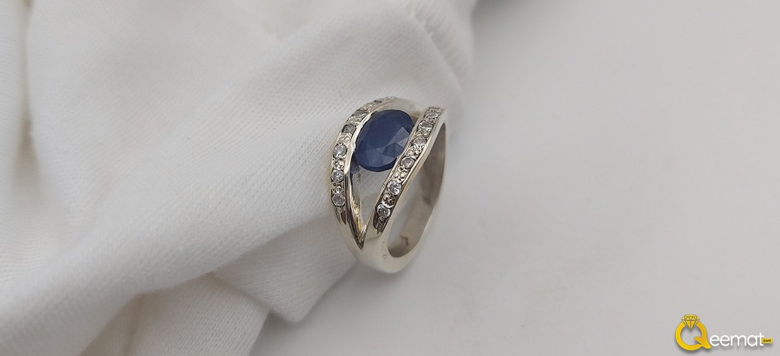 Oval Cut Sapphire Stone Ring