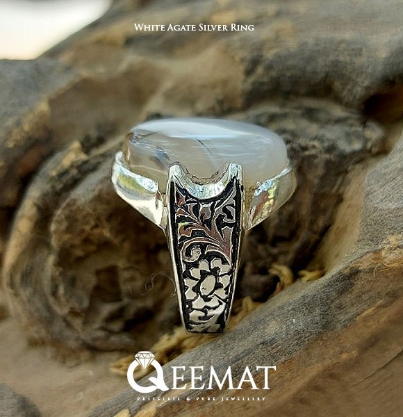 white-agate-stone-ring-made-of-silver