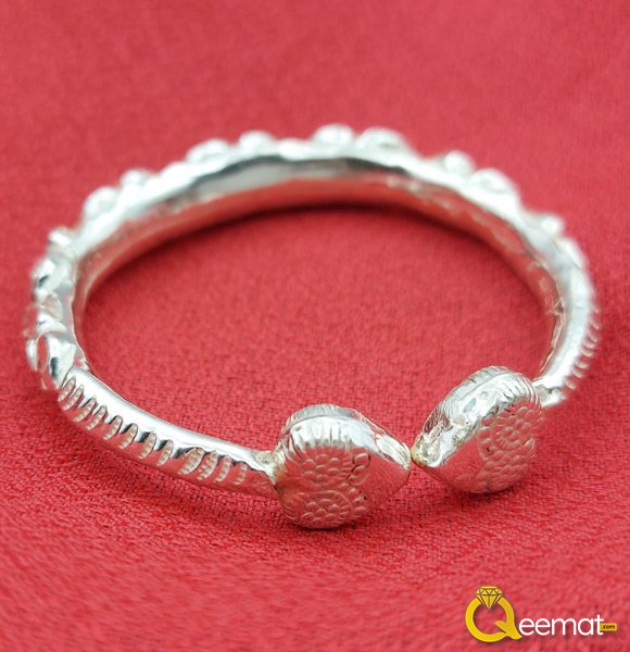 A Wonderful Gift For Kids Gajra Kada Design