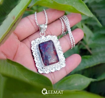 dark-red-gemstone-square-shape-necklace